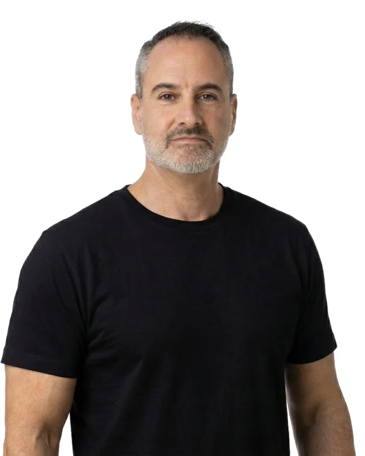 Eyal Yavets (אייל יעבץ), founder of Yavets Advisory Group